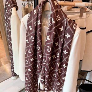 💎✨AUTHENTIC✨💎Louis Vuitton scarf